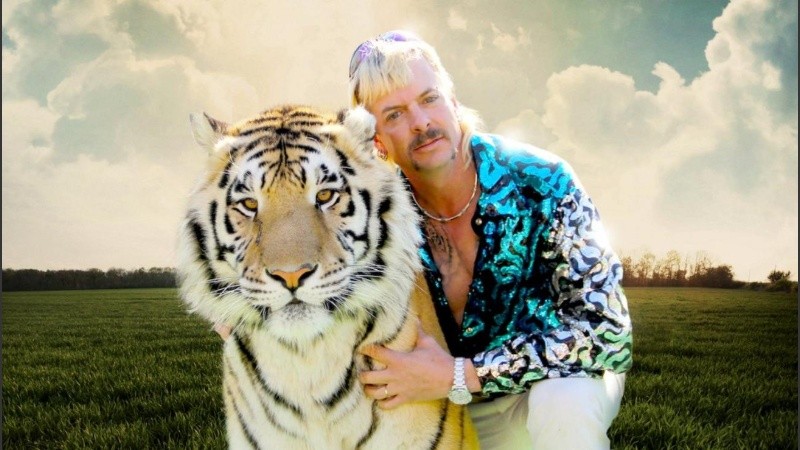 Demandan a Netflix y a productores de Rey Tigre por usar fragmentos de Ace Ventura 2