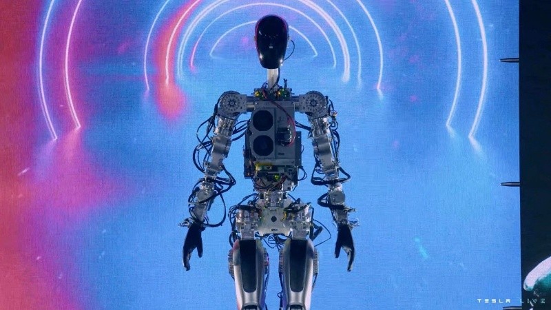Elon Musk presentó a Optimus, el primer robot humanoide de Tesla