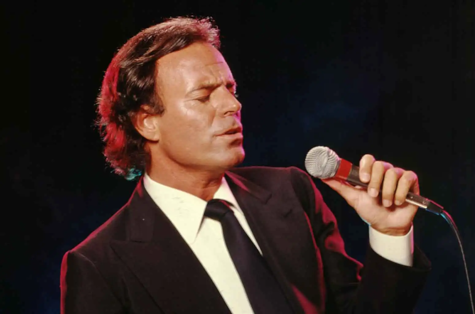 Netflix hará una serie sobre la vida de Julio Iglesias: lo que se sabe