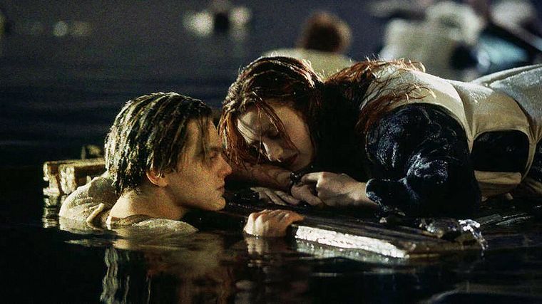 Subastaron en U$D 700 mil la puerta que en Titanic le permitió sobrevivir a Rose