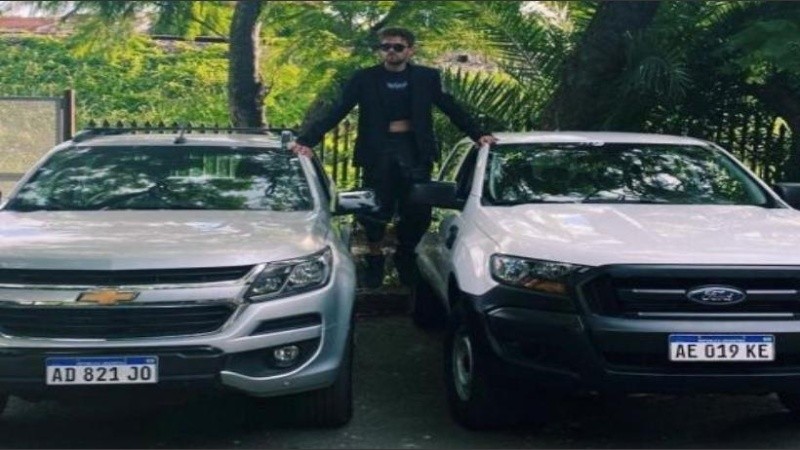 Santi Maratea consiguió dos camionetas para donarle a la comunidad wichi de Salta