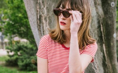 Sol y gafas: un combo que podría acrecentar las ojeras