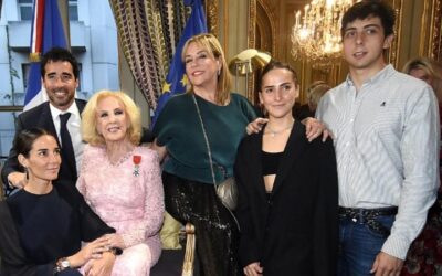 Mirtha Legrand fue condecorada con la Legión de Honor
