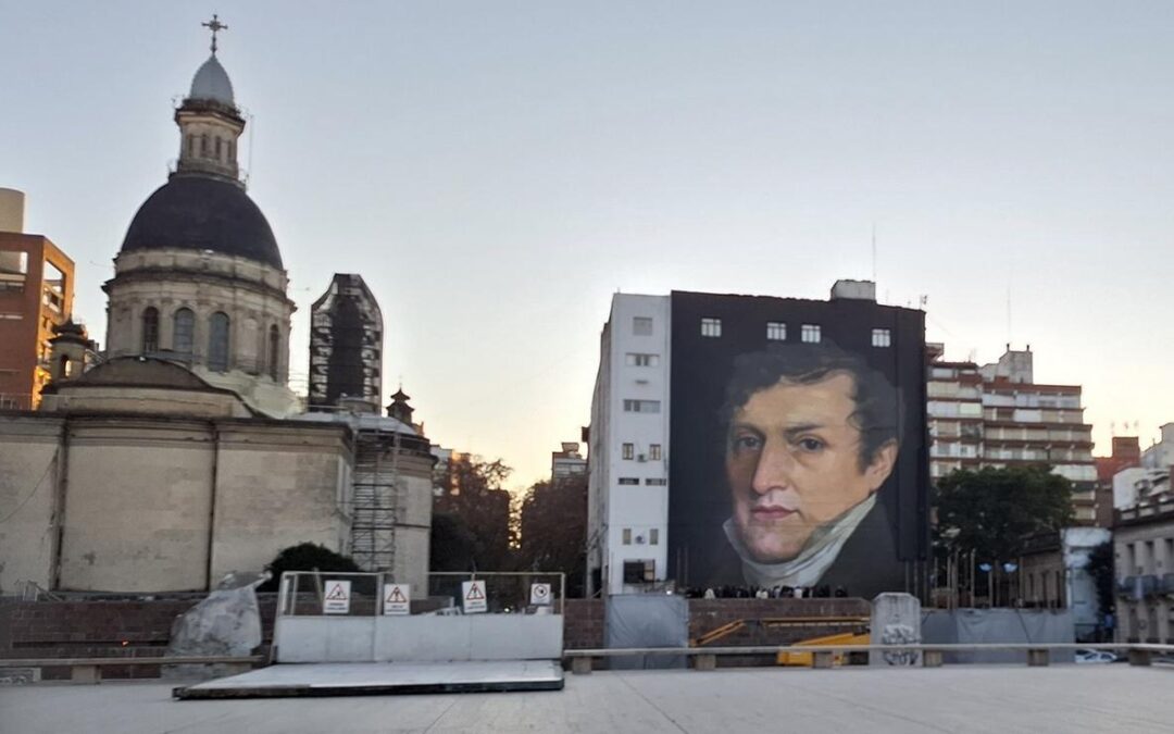 Culminan imponente mural de Belgrano a metros del Monumento a la Bandera