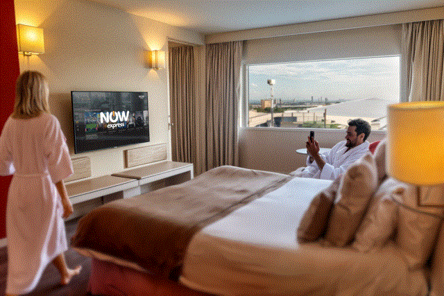 Alianza EXPRESS y HOTEL PULLMAN